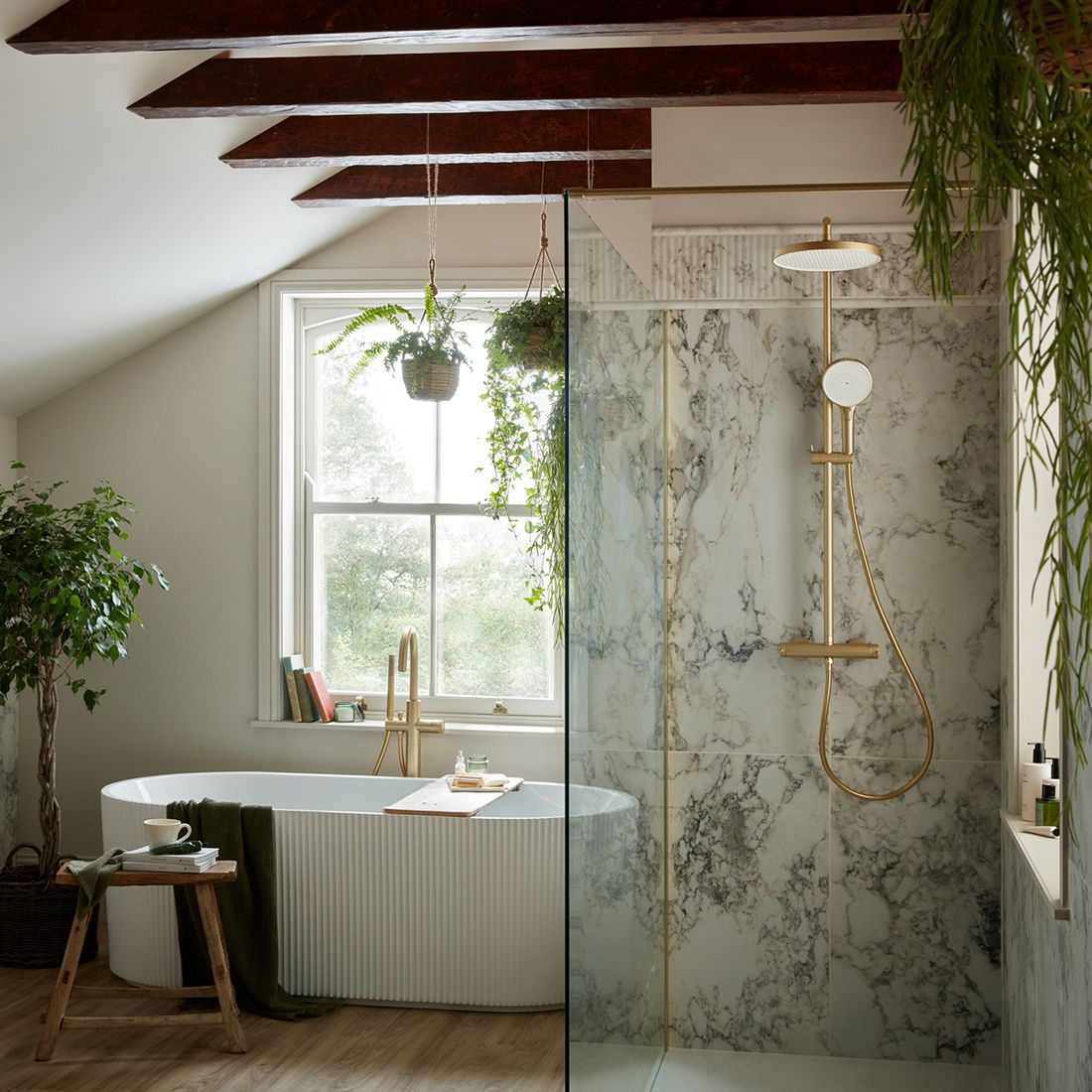 Vado Safari Lever Wall Mounted Exposed Thermostatic Shower Column with MF Handset and Easyfit Brackets