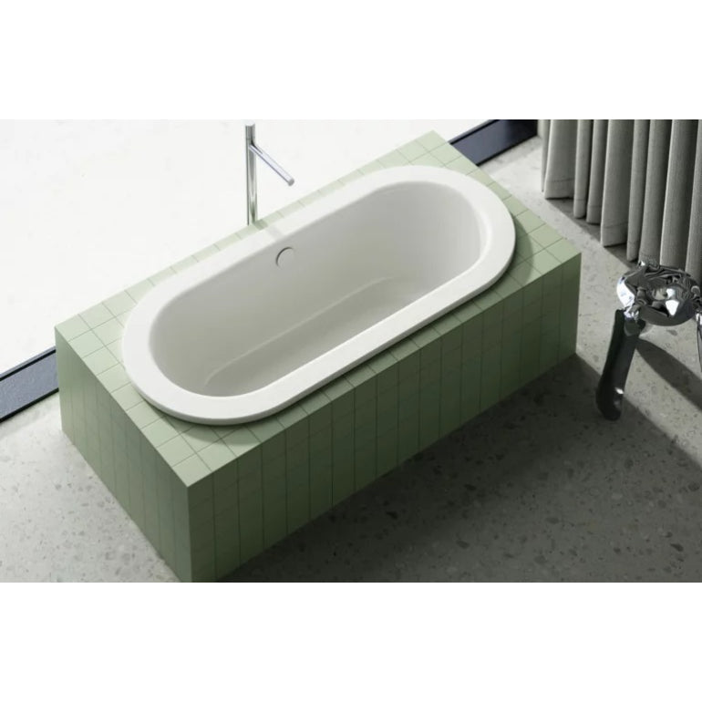 Bette Starlet Oval Steel Bath
