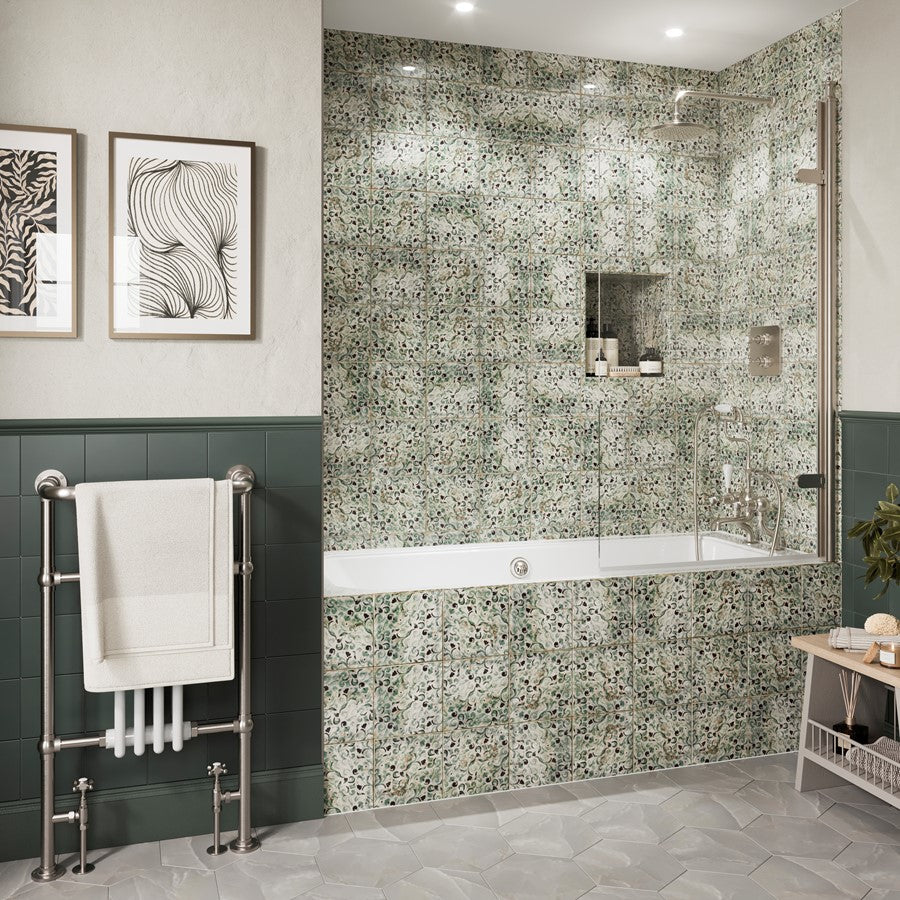 Burlington Classique Hinged Single Bath Screen 850