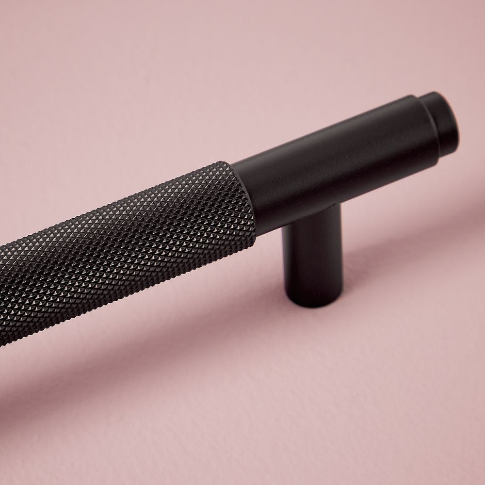 Luxe81 Knurled 400mm Handle 320mm Centres