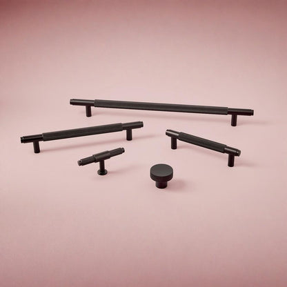 Luxe81 Knurled 400mm Handle 320mm Centres