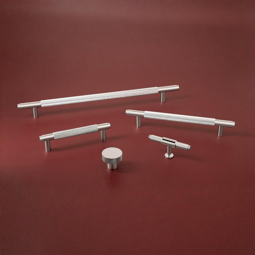 Luxe81 Knurled 250mm Handle 192mm Centres