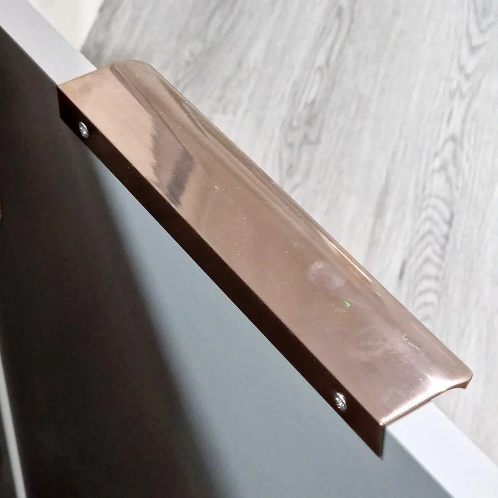Luxe81 Flat 200mm Handle 160mm Centres