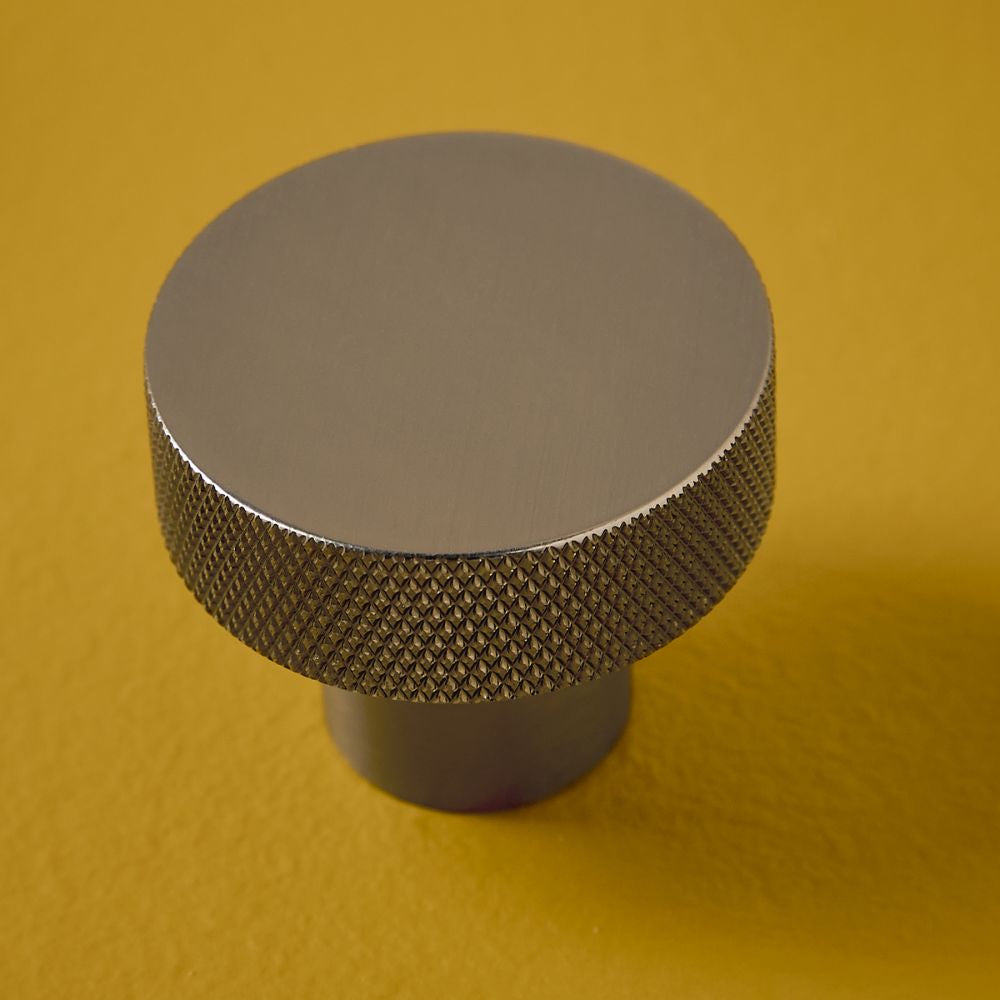 Luxe81 Knurled Round Handle