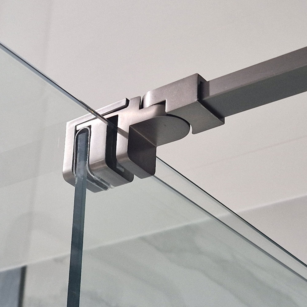 Luxe81 Momentum Sliding Shower Door