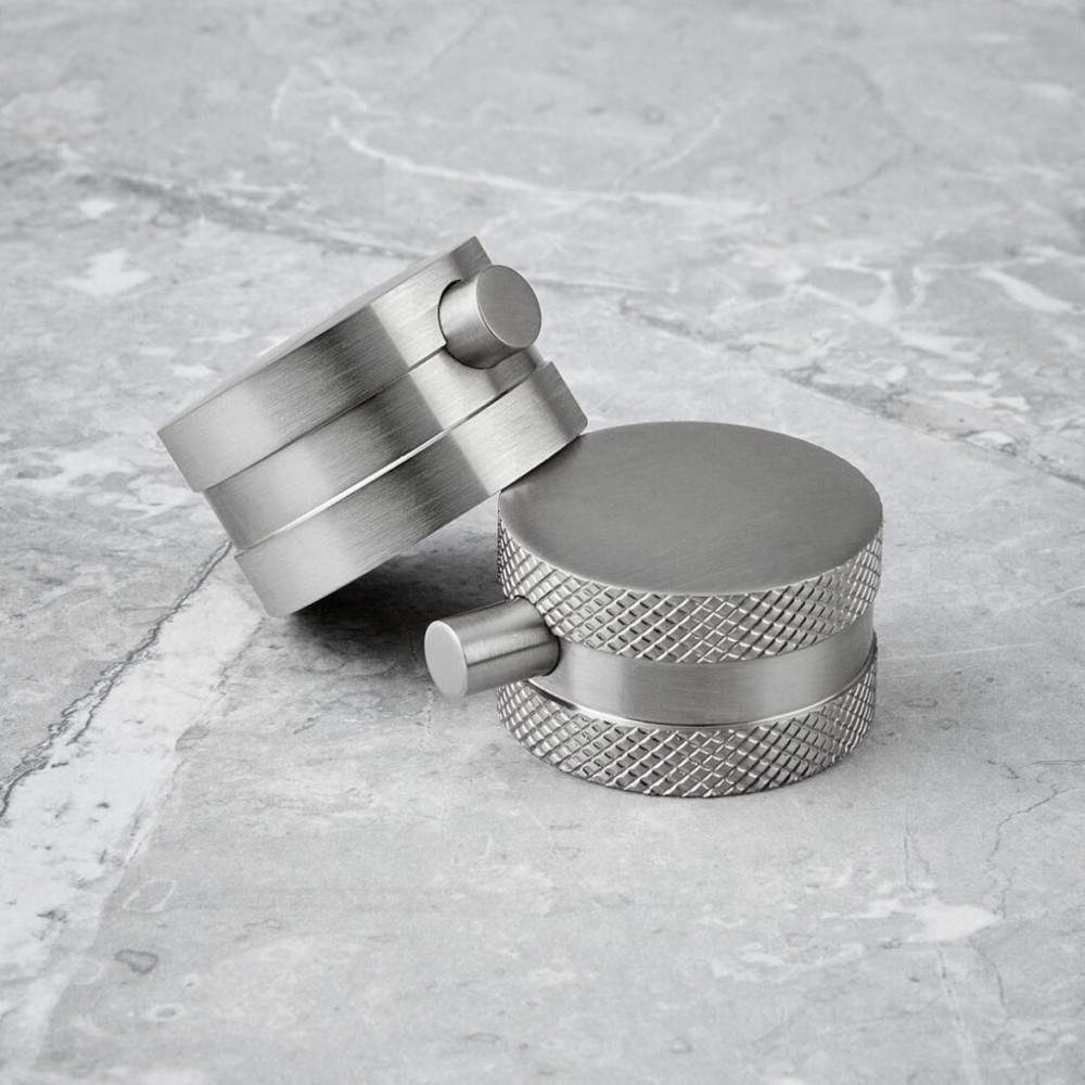 Luxe81 Core Round Handle, Head and Handset Riser Built-in Shower Kit