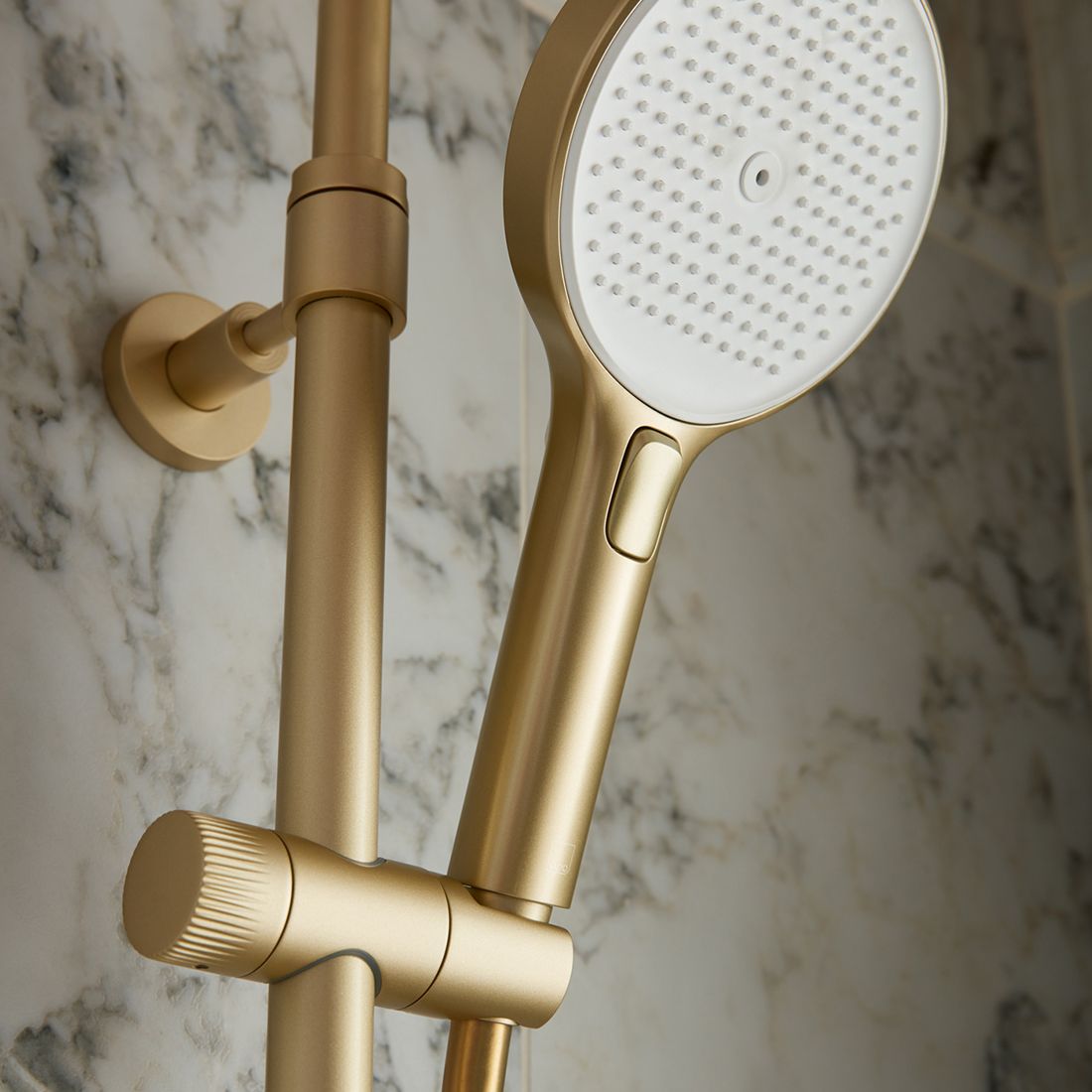 Vado Safari Multi Function Shower Handset supplied with 6 l/min Flow Regulator